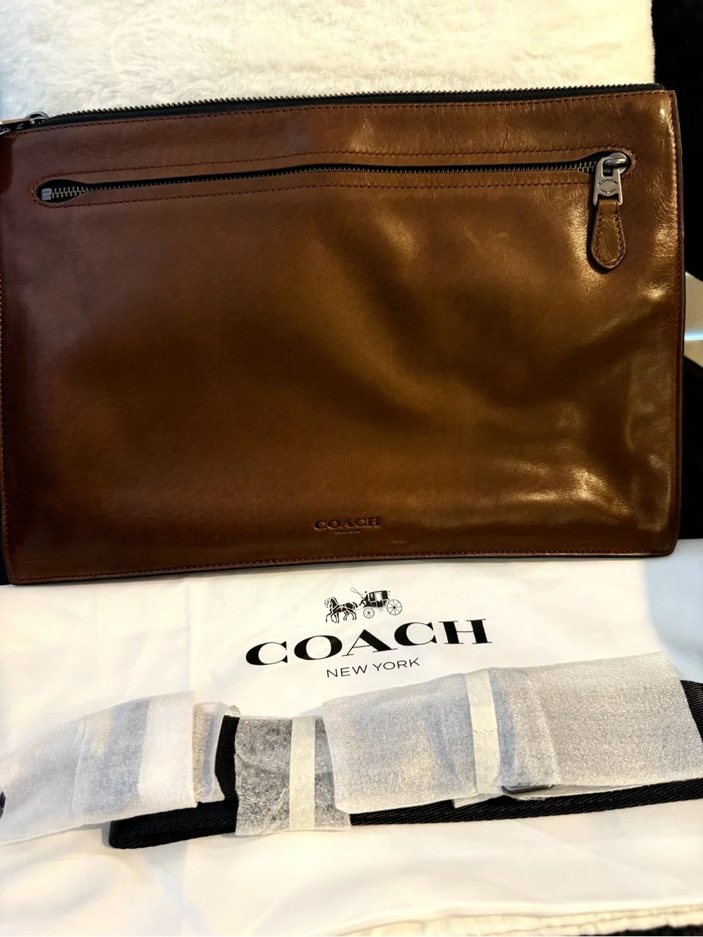 Coach Men's Tan Leather Zip Clutch with Tag
